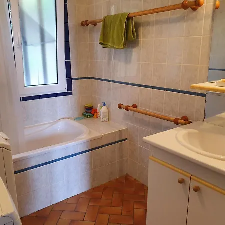 Quarto em Acomodações Particulares L'escapade