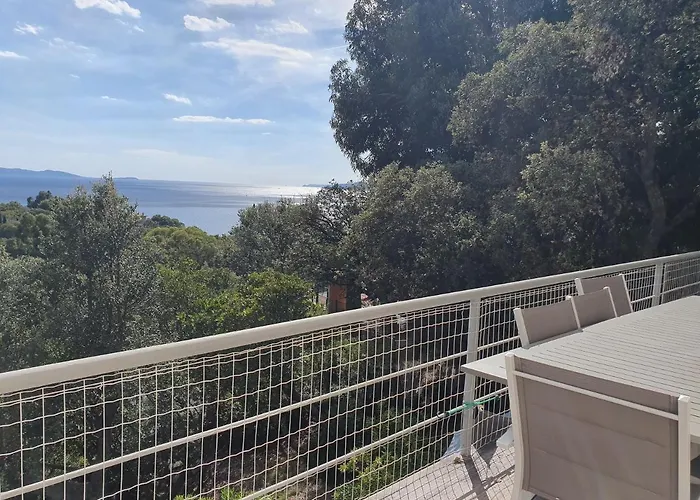 Homestay L'escapade Rayol-Canadel-sur-Mer